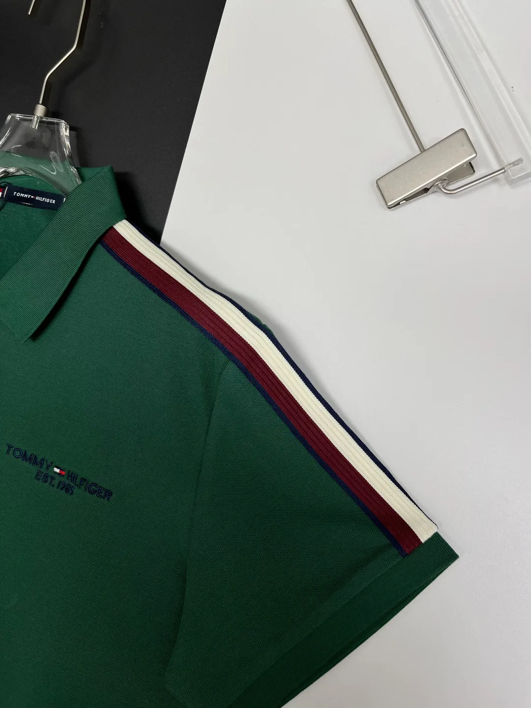 TOMMY New Arrival Polo Same Style 210 ， Factory New Arrival Versatile : Black White Gray Blue Green Size：M-3XL